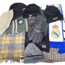 Men shawls & hats 20 kg Heren sjaals & mutsen - klasse A + CR